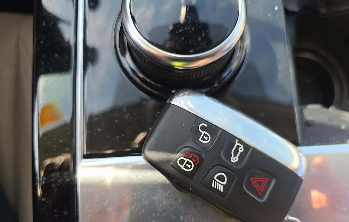 2019 LAND ROVER RANGE ROVER VELAR S 5