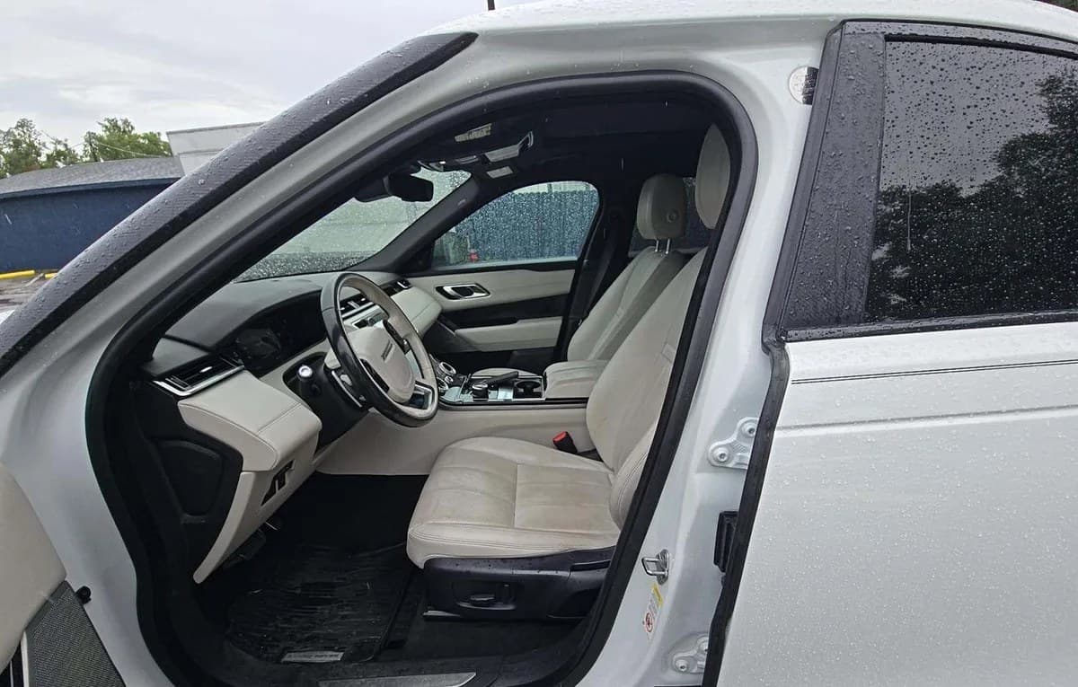2019 LAND ROVER RANGE ROVER VELAR R-DYNAMIC SE 4
