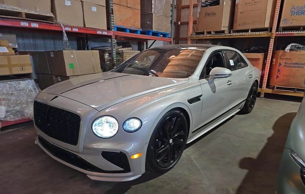 2025 BENTLEY FLYING SPUR SPEED V8 HYBRID