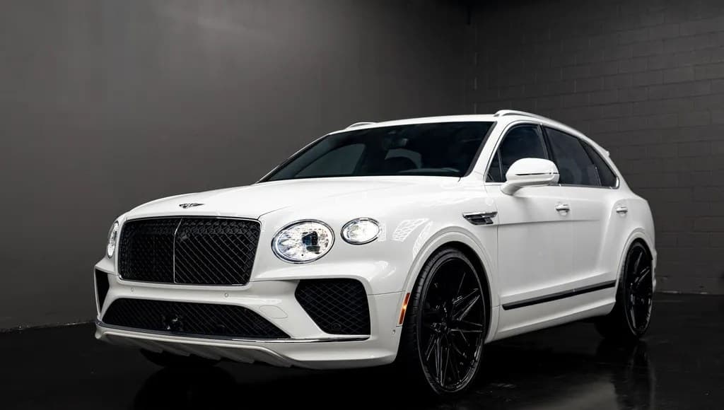2024 BENTLEY BENTAYGA V8
