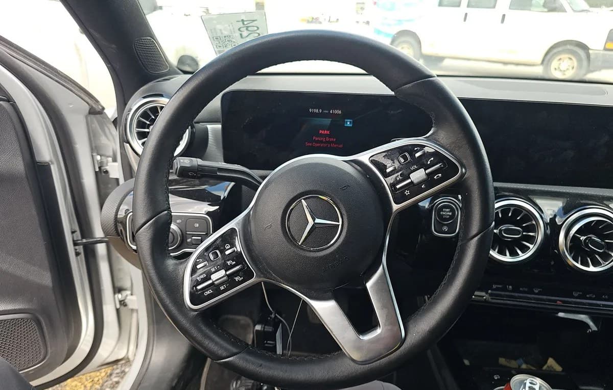 2022 MERCEDES-BENZ A-CLASS A 220 7