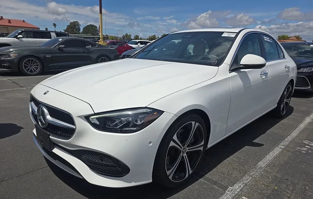 2025 MERCEDES-BENZ C 300
