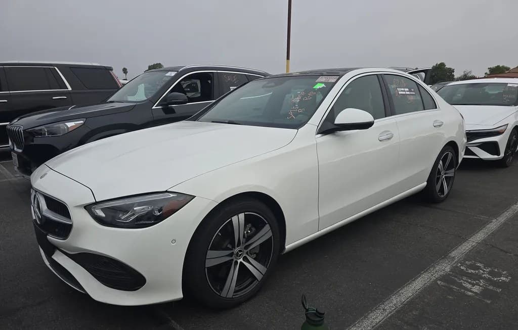 2025 MERCEDES-BENZ C 300