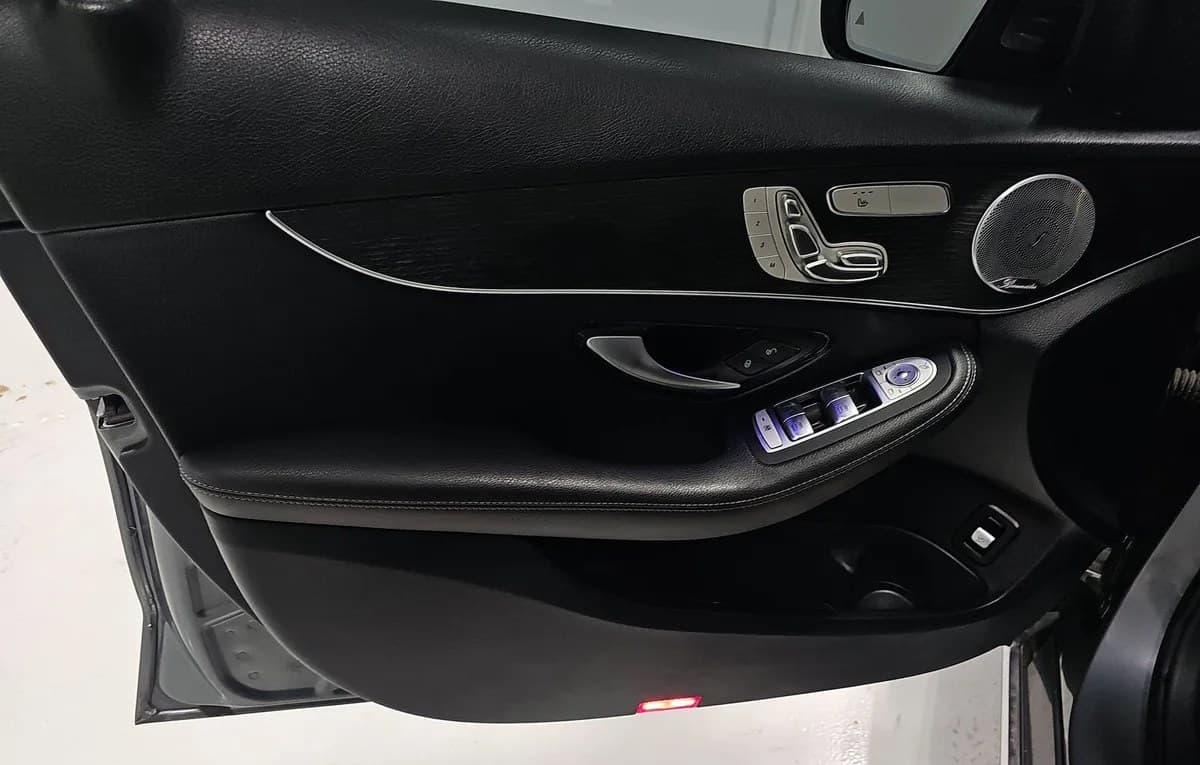 2021 MERCEDES-BENZ C-CLASS C 300 6