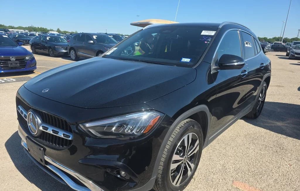 2025 MERCEDES-BENZ GLA 250