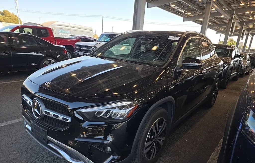 2025 MERCEDES-BENZ GLA 250