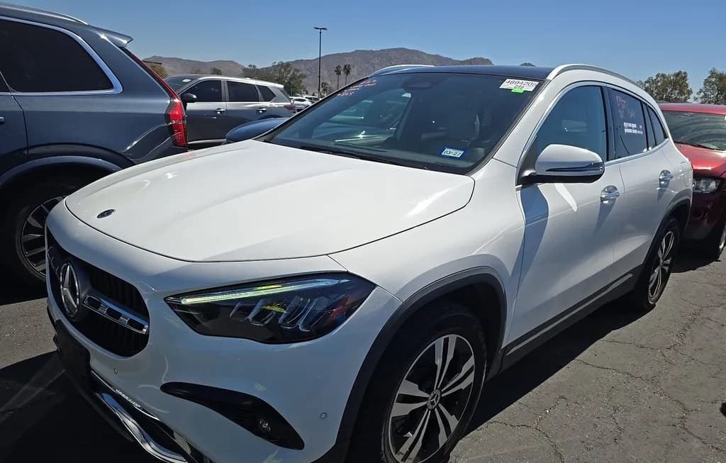 2025 MERCEDES-BENZ GLA 250