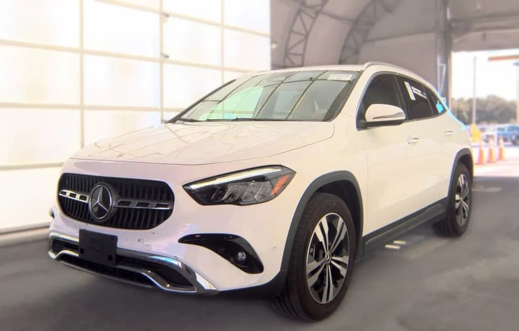 2025 MERCEDES-BENZ GLA 250