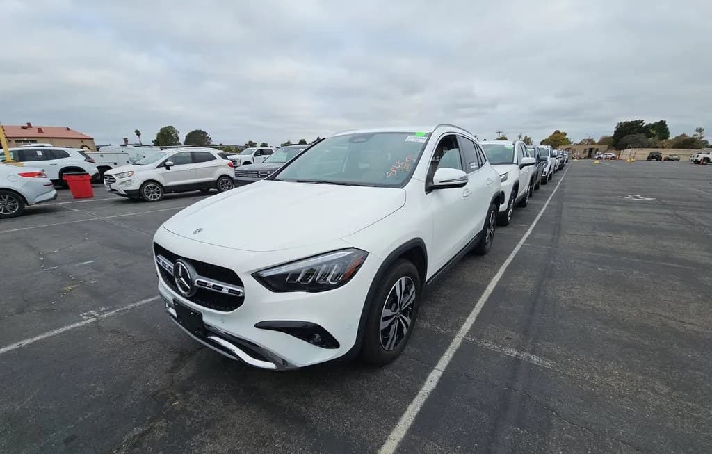 2025 MERCEDES-BENZ GLA 250