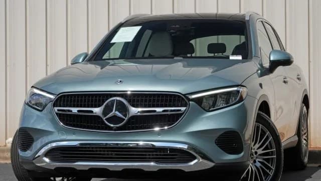 2025 MERCEDES-BENZ GLC 300