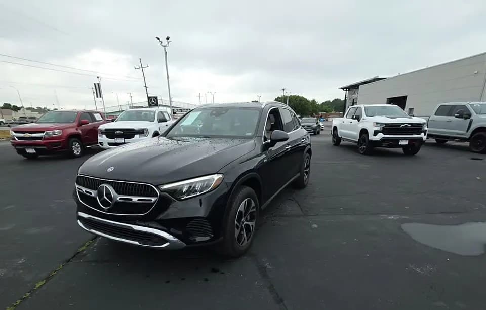 2025 MERCEDES-BENZ GLC 350E