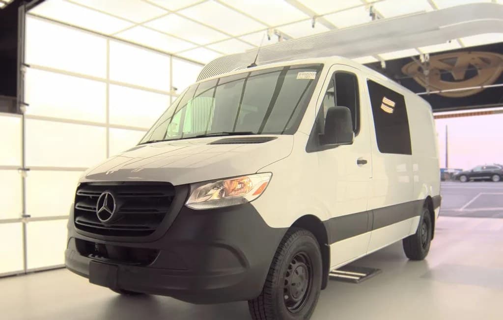 2024 MERCEDES-BENZ SPRINTER 2500 CREW VAN STANDARD ROOF 144.0" WB