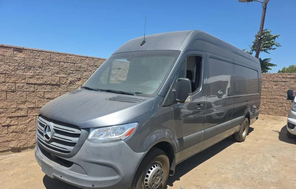 2021 MERCEDES-BENZ SPRINTER 4500 CARGO VAN DRW HIGH ROOF 170.0" WB