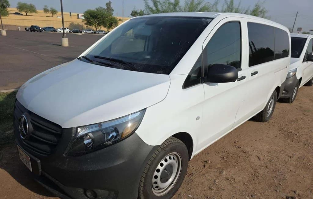 2023 MERCEDES-BENZ METRIS PASSENGER VAN 126.0" WB