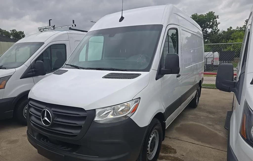 2022 MERCEDES-BENZ SPRINTER 2500 CARGO VAN STANDARD ROOF 144.0" WB