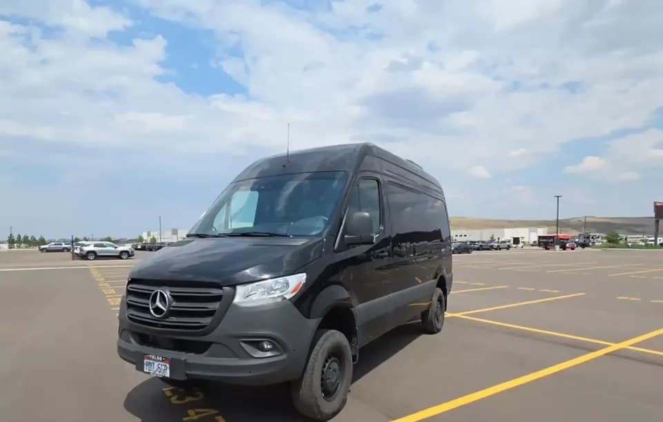 2024 MERCEDES-BENZ SPRINTER 2500 PASSENGER VAN 144.0" WB