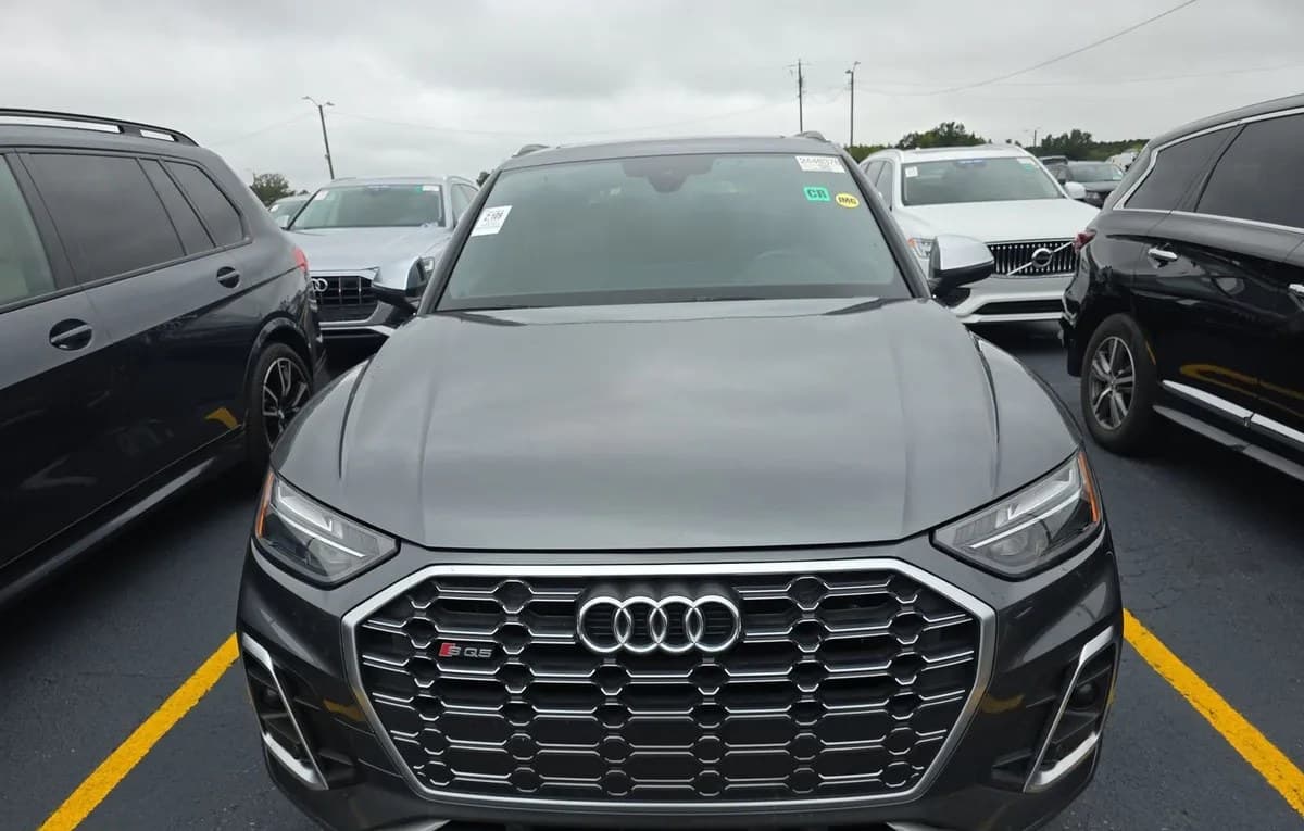 2022 AUDI SQ5 Premium 3