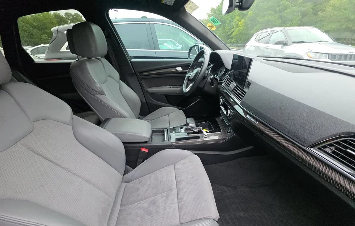 2022 AUDI SQ5 Premium 5