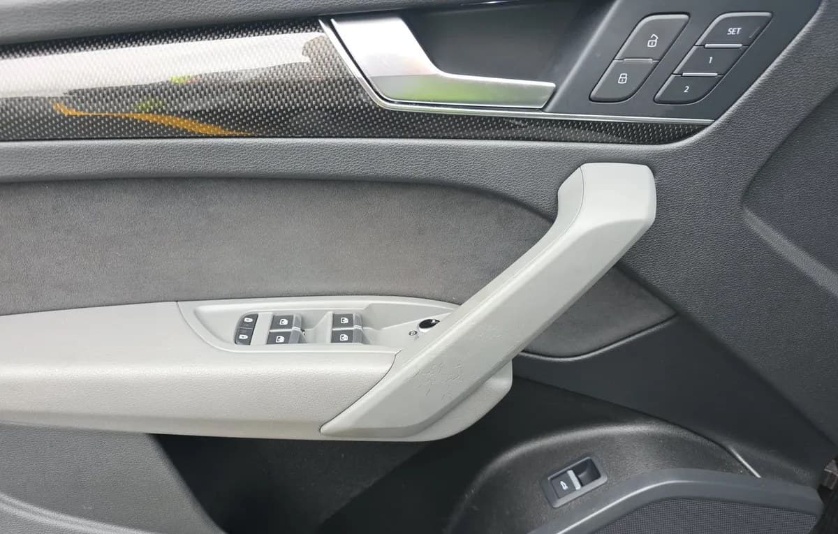 2022 AUDI SQ5 Premium 6