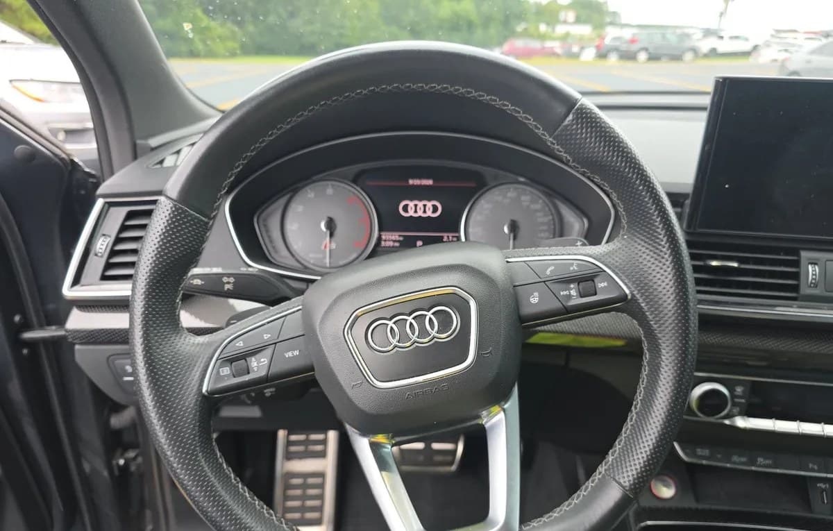 2022 AUDI SQ5 Premium 7