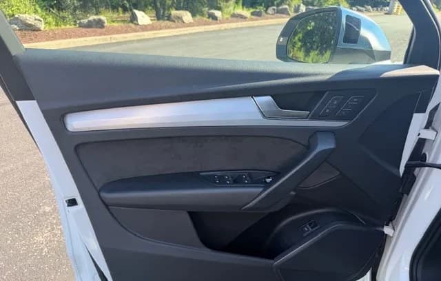 2019 AUDI SQ5 Premium 7