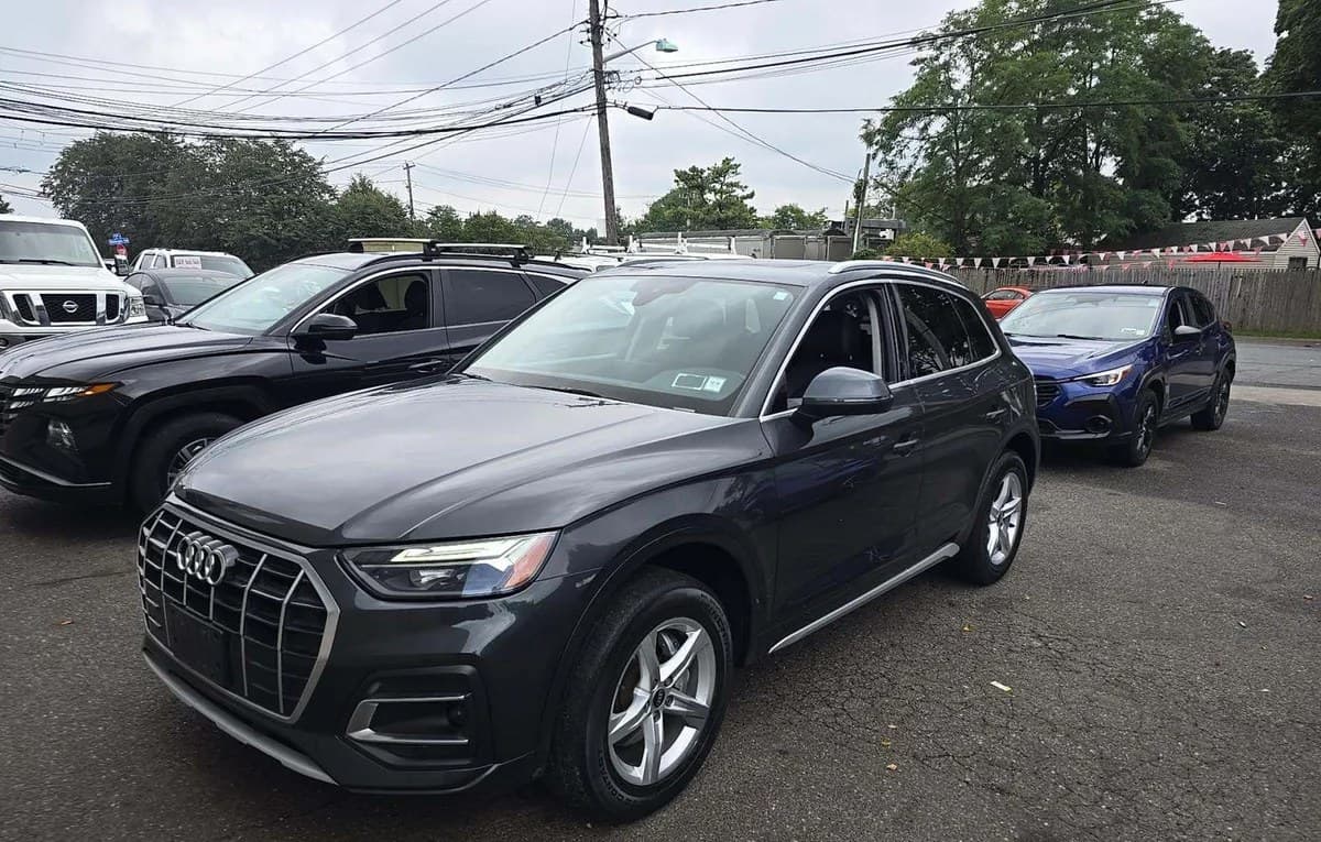 2021 AUDI Q5 Premium 2
