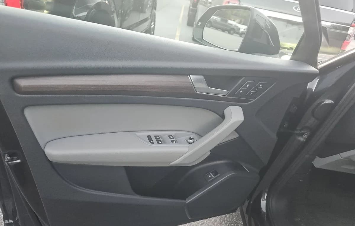 2021 AUDI Q5 Premium 6