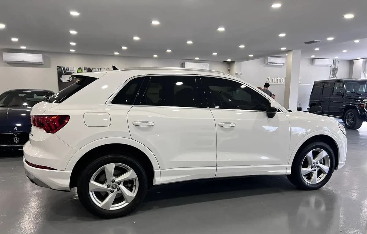 2020 AUDI Q3 2.0T Premium 5