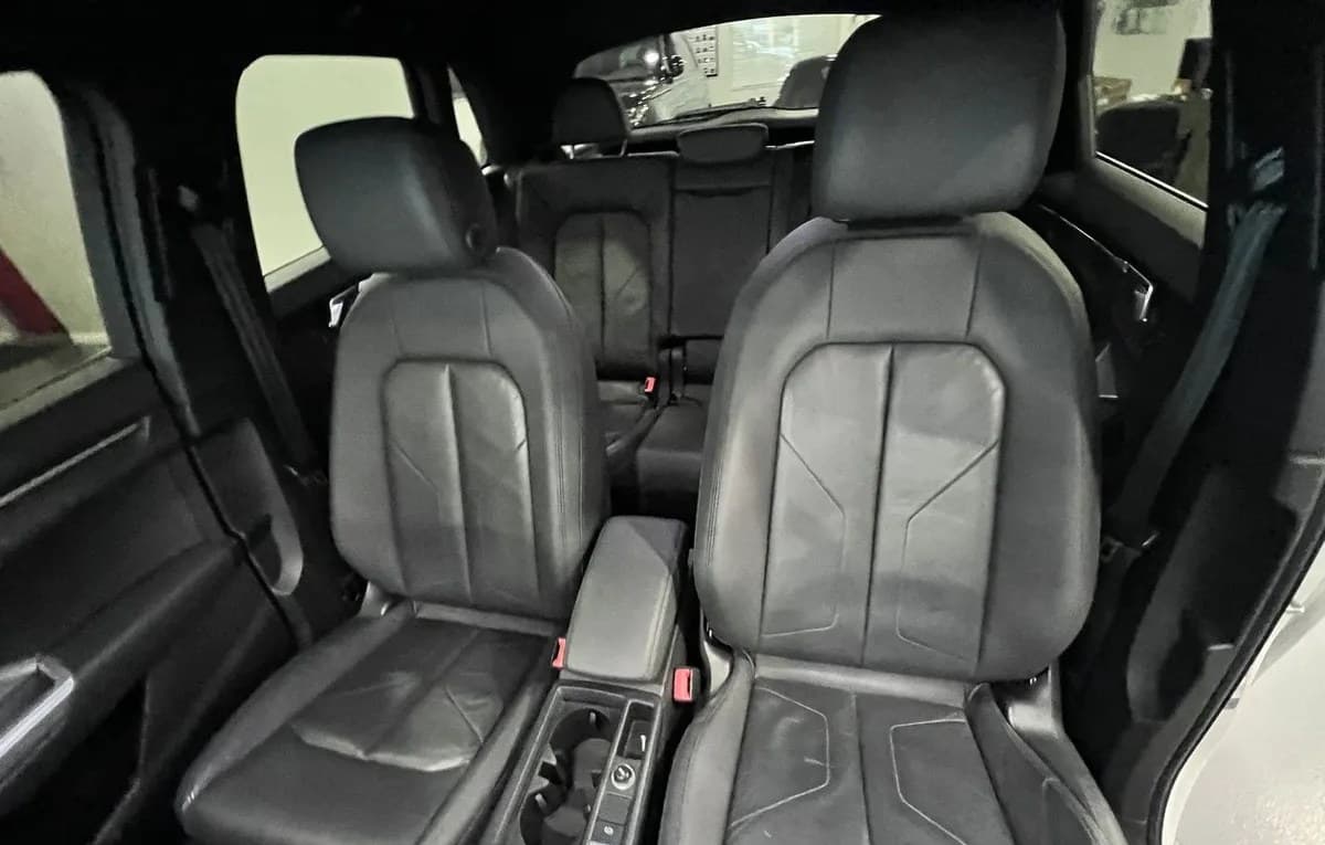 2020 AUDI Q3 2.0T Premium 7