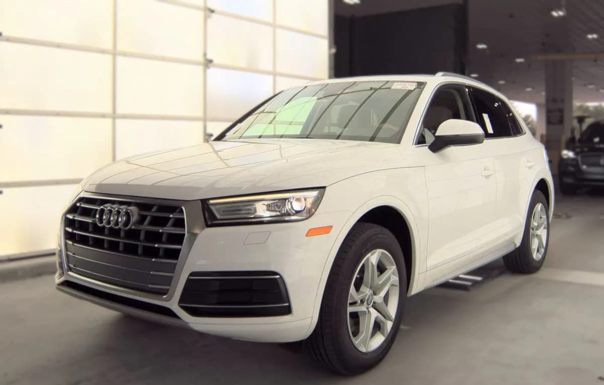 2019 AUDI Q5 Premium 2
