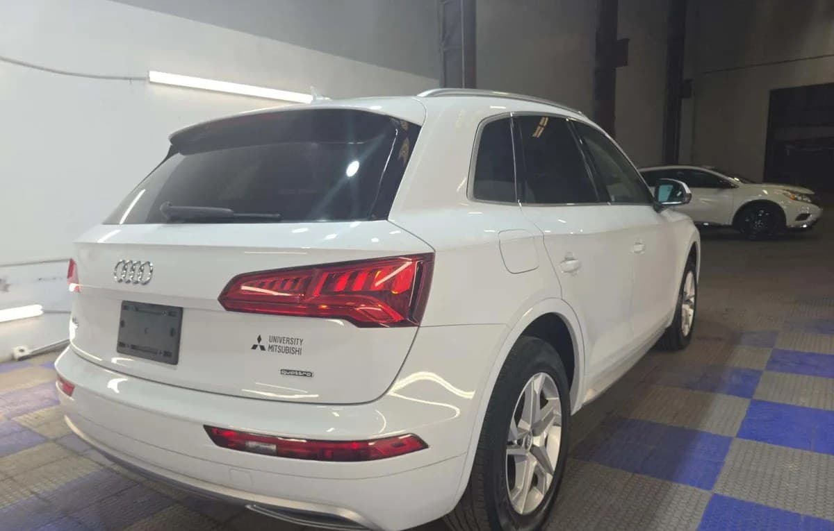 2019 AUDI Q5 Premium 4