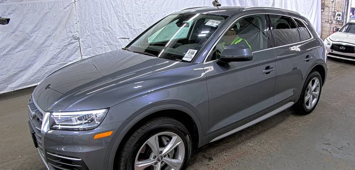 2020 AUDI Q5 Premium 2