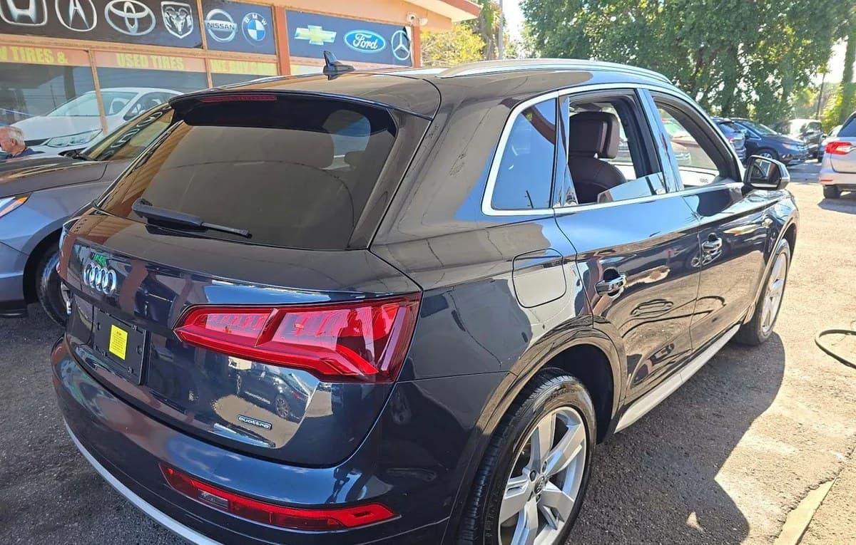 2019 AUDI Q5 Premium 4