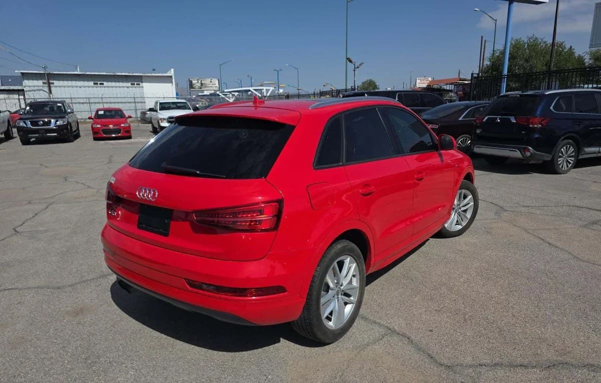 2018 AUDI Q3 2.0T Premium 4