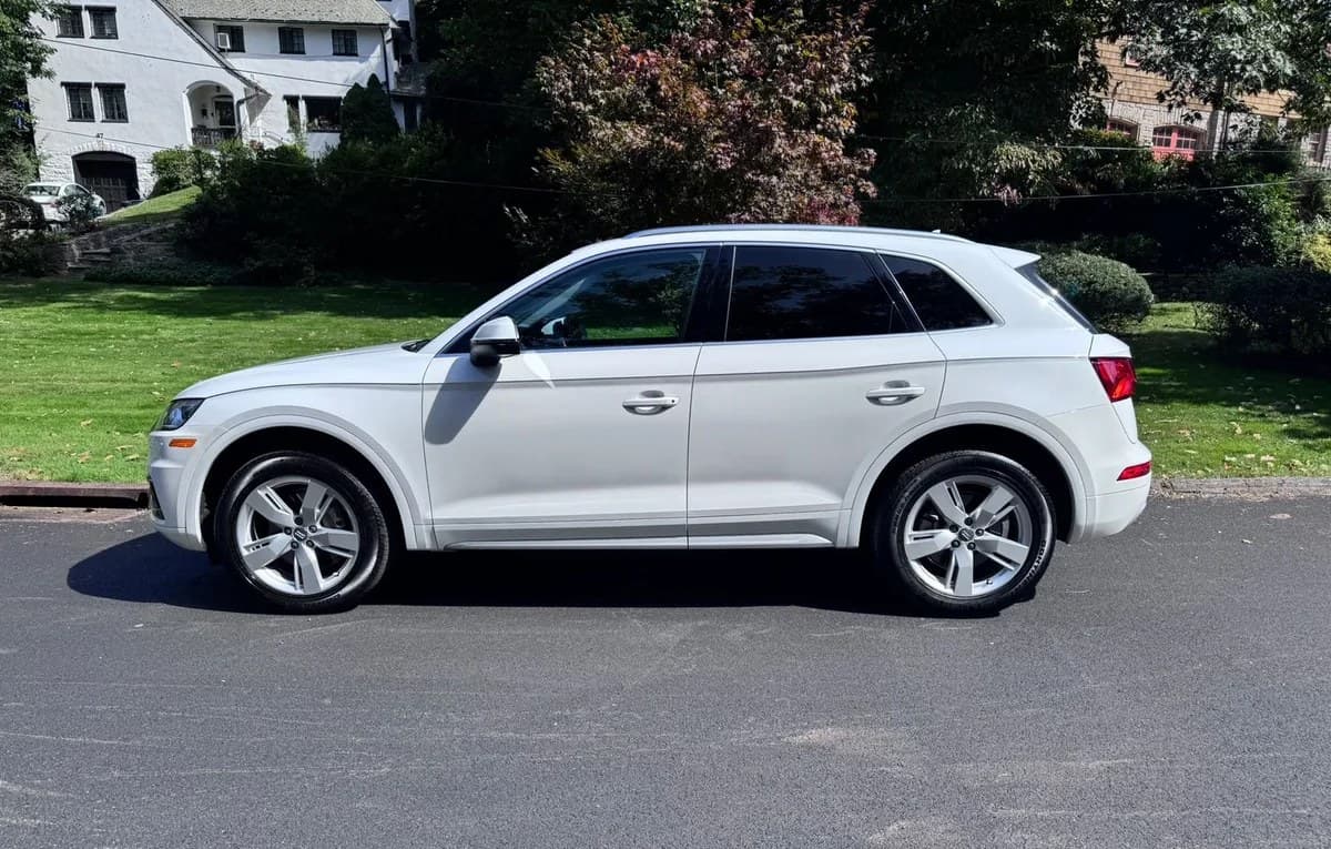 2019 AUDI Q5 PREMIUM Plus 3
