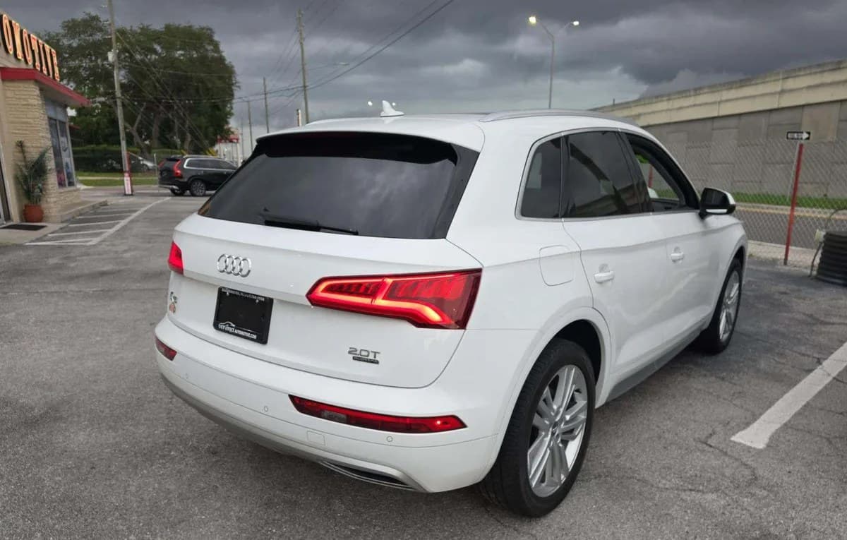 2018 AUDI Q5 PREMIUM PLUS W/TECHNOLOGY VALUE PKG 4