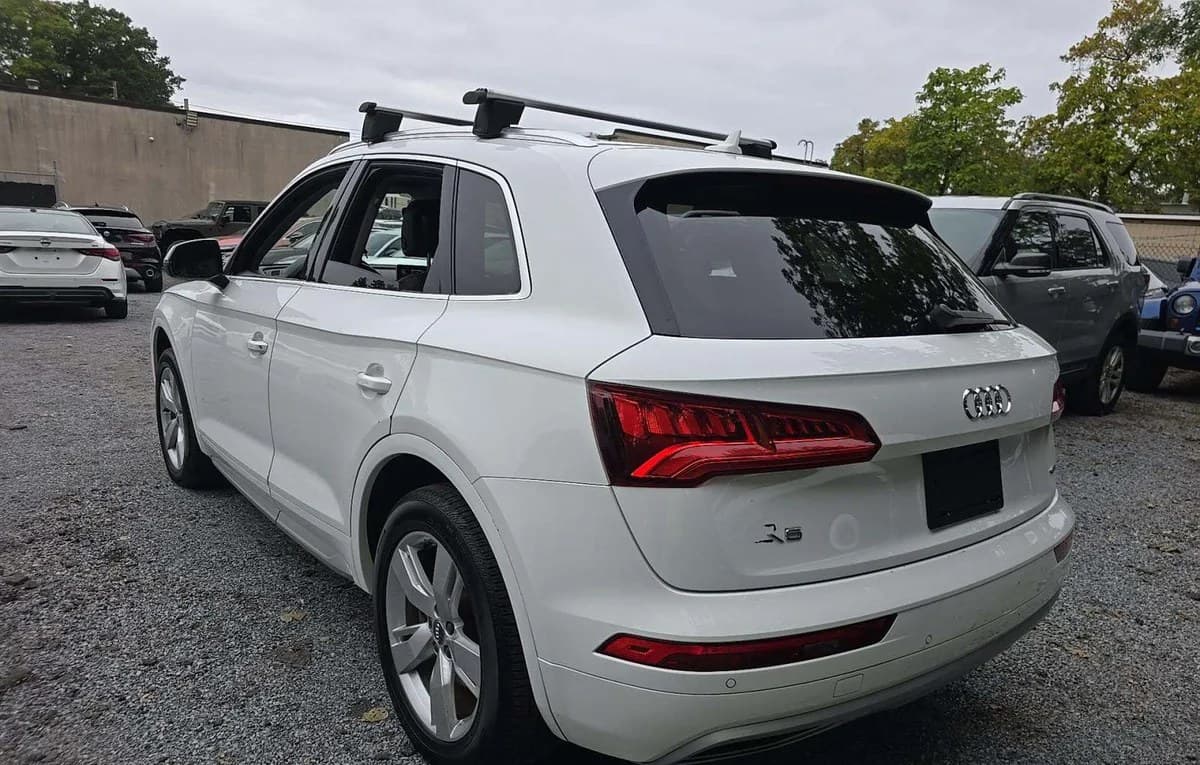 2019 AUDI Q5 PREMIUM Plus 3