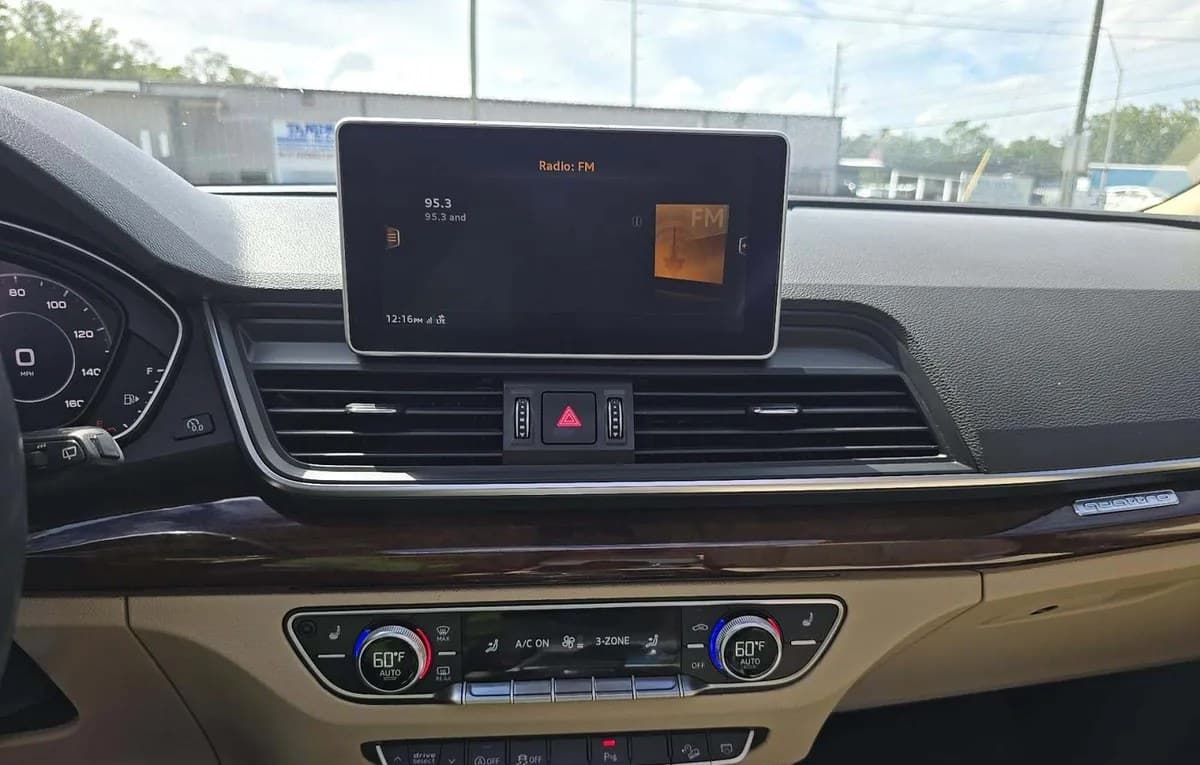 2020 AUDI Q5 PREMIUM Plus 7