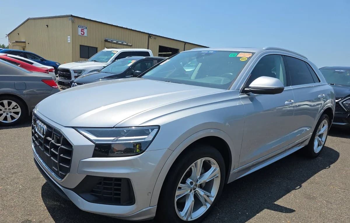2019 AUDI Q8 PREMIUM Plus 2
