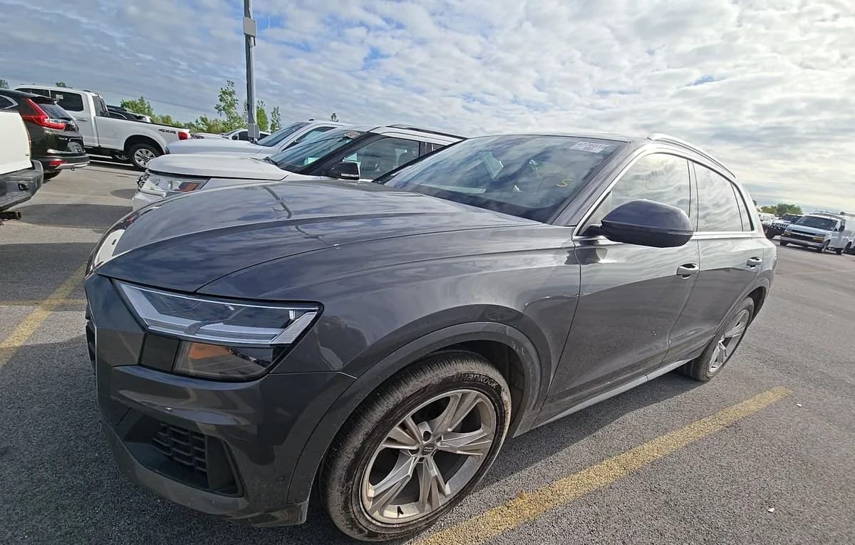 2019 AUDI Q8 PREMIUM Plus 2