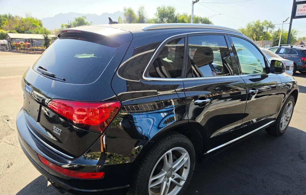 2017 AUDI Q5 2.0T Premium 4