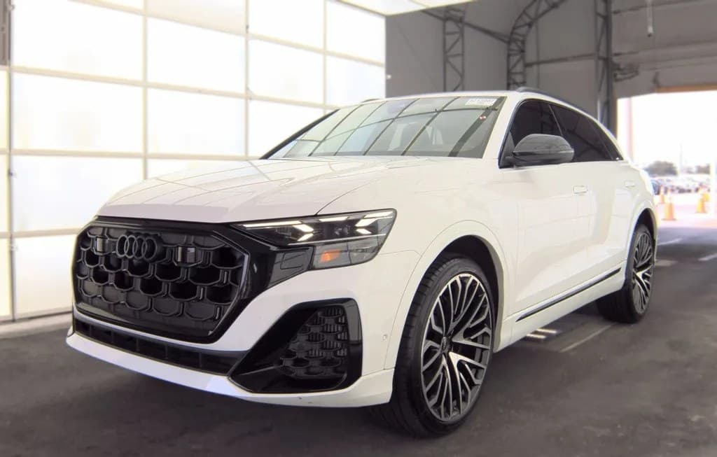 2024 AUDI SQ8 PRESTIGE
