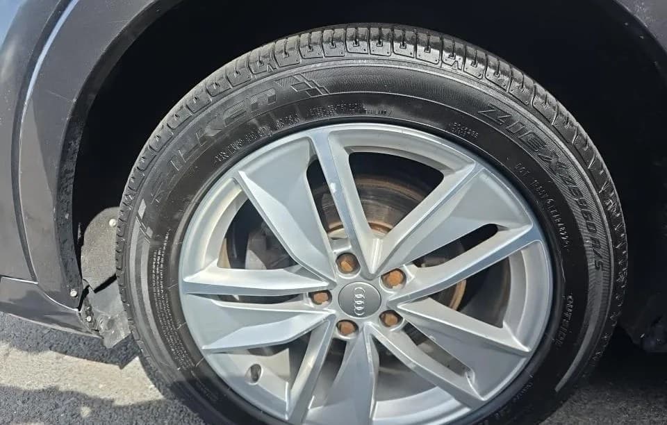 2018 AUDI Q3 2.0T Premium 5