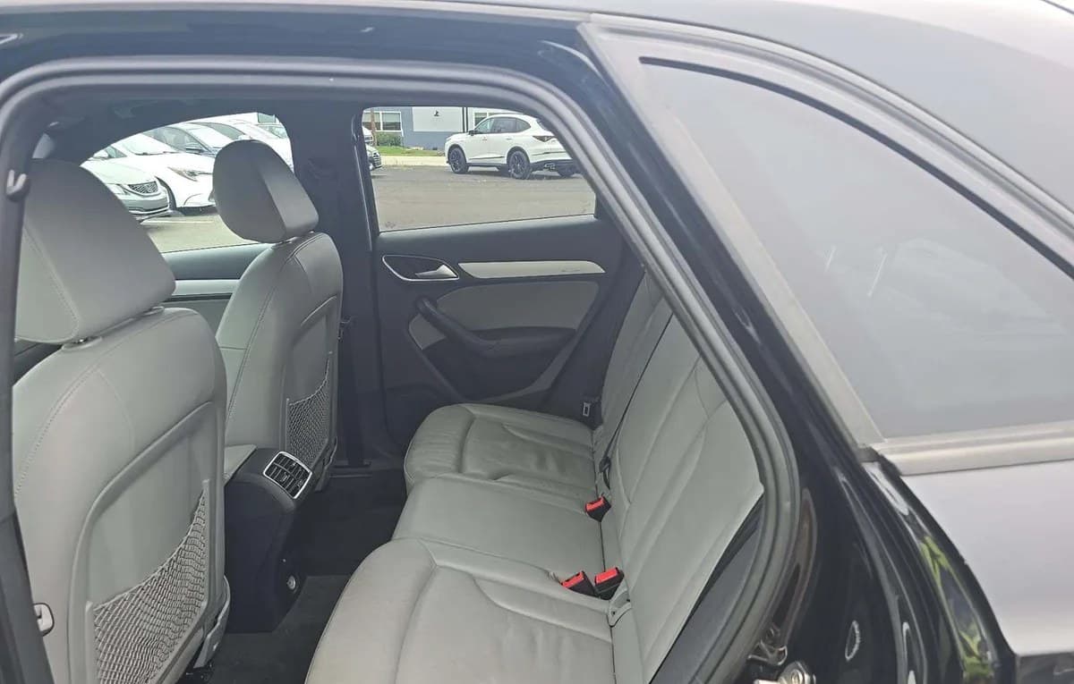 2017 AUDI Q3 2.0T PREMIUM 7