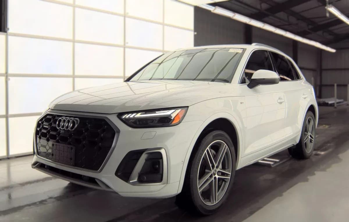 2021 AUDI Q5 E Prestige 2