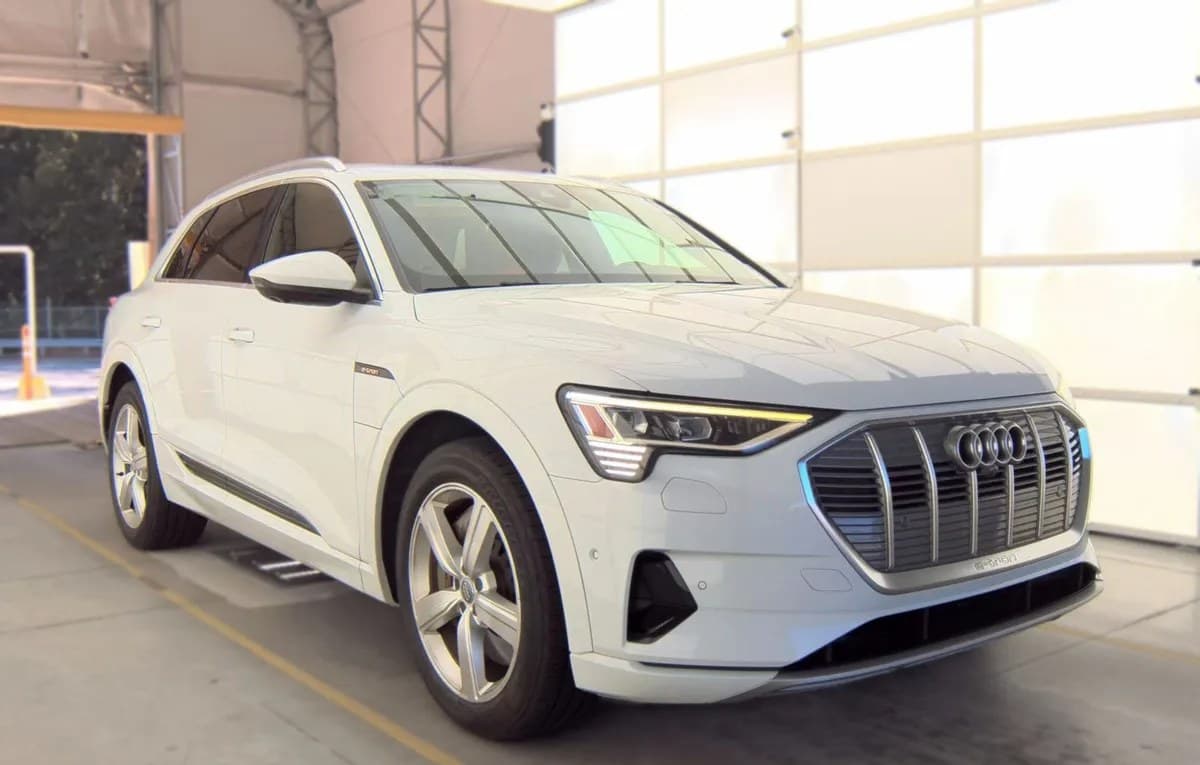 2019 AUDI E-TRON PREMIUM Plus 4