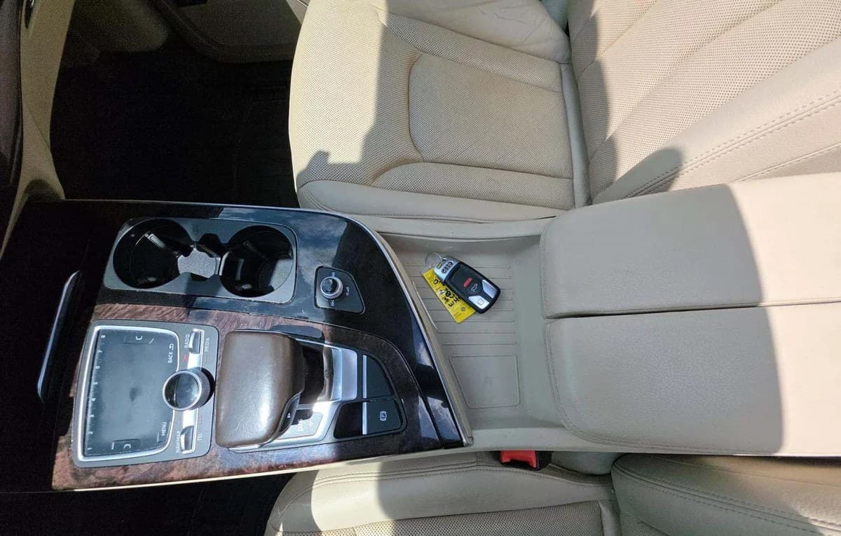 2017 AUDI Q7 3.0T Prestige 5