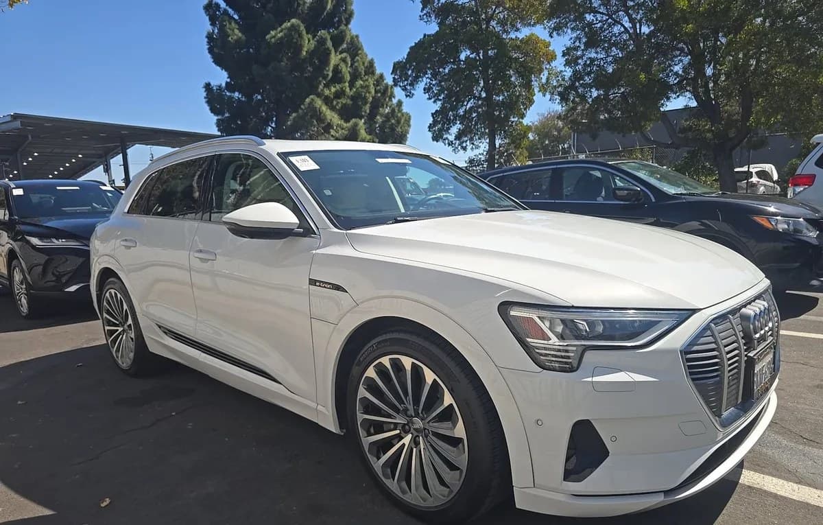 2019 AUDI E-TRON Prestige 4