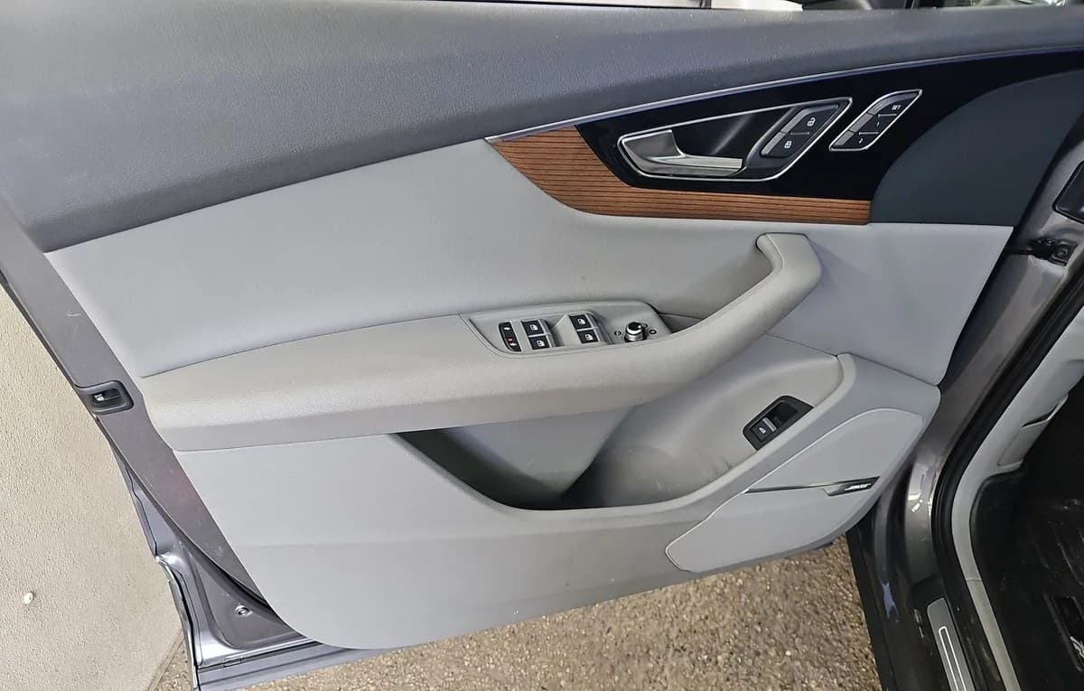 2017 AUDI Q7 3.0T Prestige 6