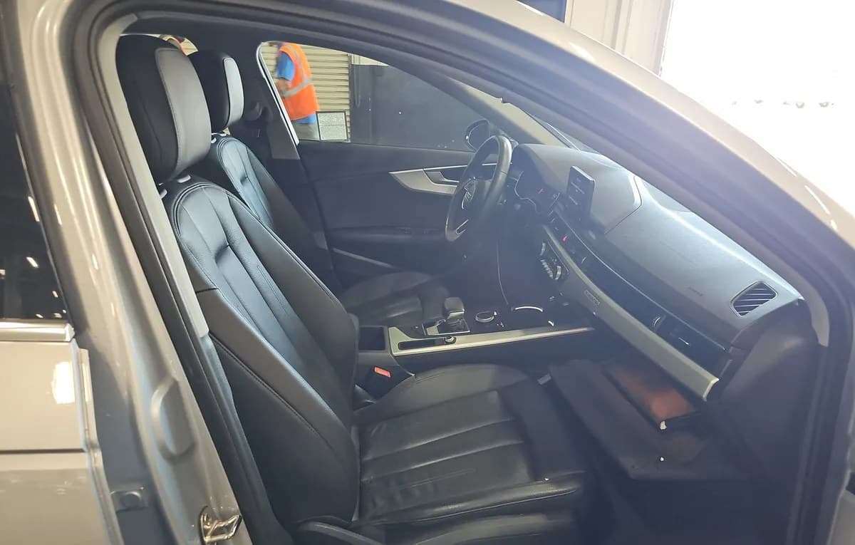 2018 AUDI A4 Komfort 5